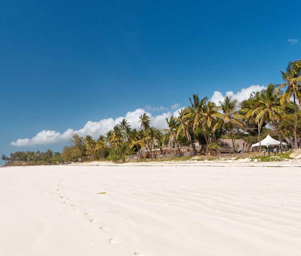 Safari Beach Hotel Diani | Pay 3 Stay 4 Nights